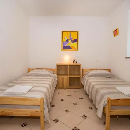 Ferienwohnung Fuer 4 Personen Ca 50 Qm In Cervar-porat, Istrien Istrische Riviera