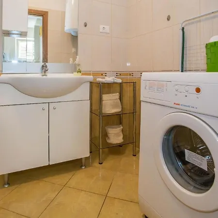Apartment Ferienwohnung Fuer 4 Personen Ca 50 Qm In Cervar-porat, Istrien Istrische Riviera Porec