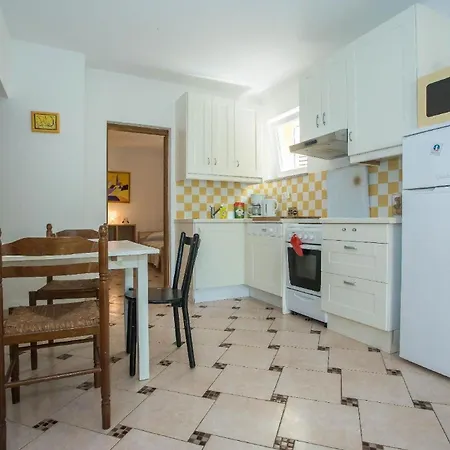 Ferienwohnung Fuer 4 Personen Ca 50 Qm In Cervar-porat, Istrien Istrische Riviera