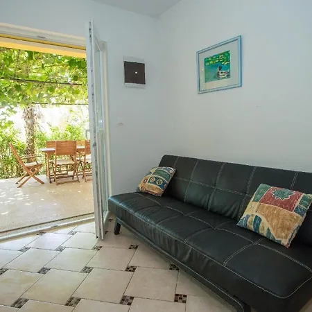 Apartment Ferienwohnung Fuer 4 Personen Ca 50 Qm In Cervar-porat, Istrien Istrische Riviera Poreč